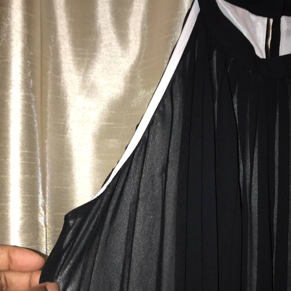 Dress - Picture 3 of 7